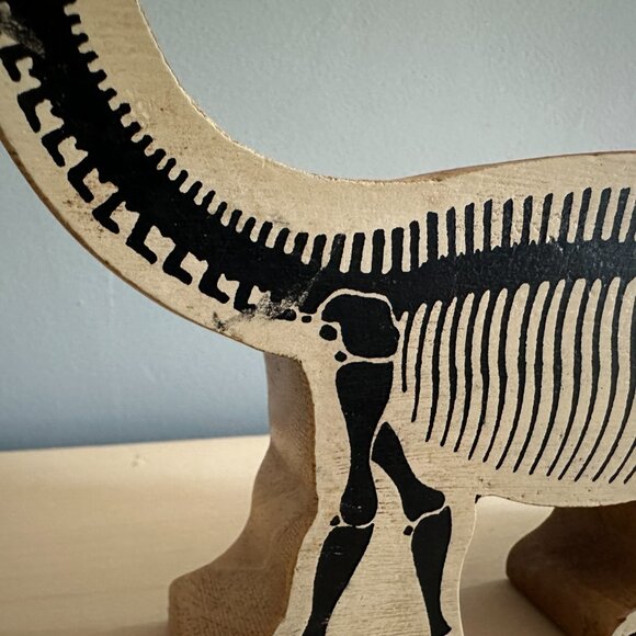 Dinosaur Skeleton Fossil Wooden Shelf Decoration - Picture 6 of 7